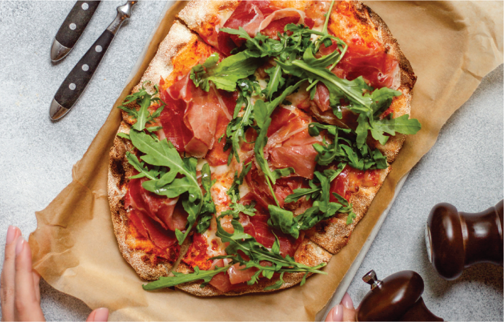 Wholegrain Pizza with Spinach, Tomato and Prosciutto